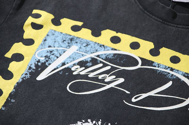VALE USA Valley Dreams Hendrix Graphic T-Shirt